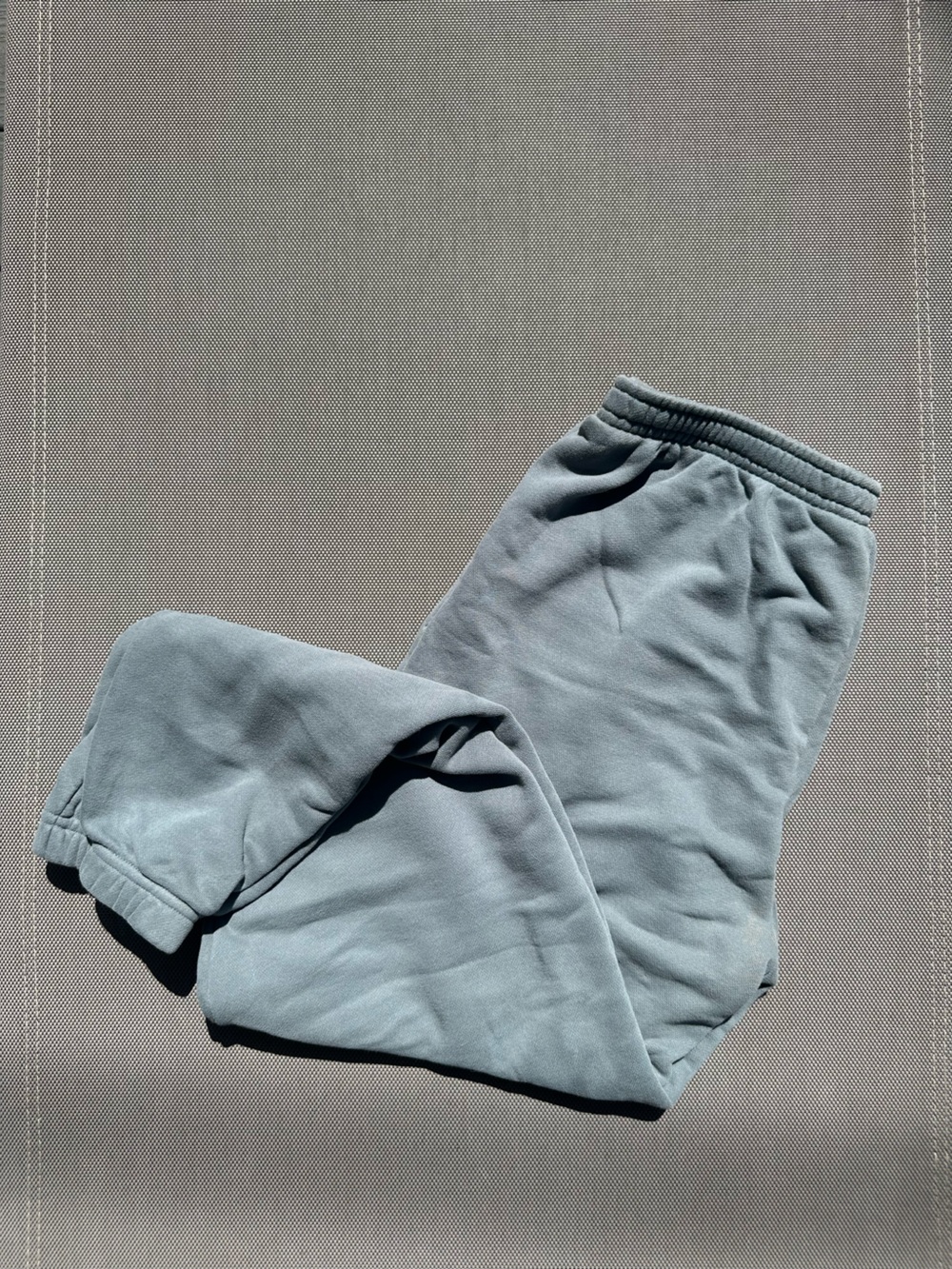 Vuori Sedona Sweatpants in Smoke Blue Size S - Picture 5 of 5